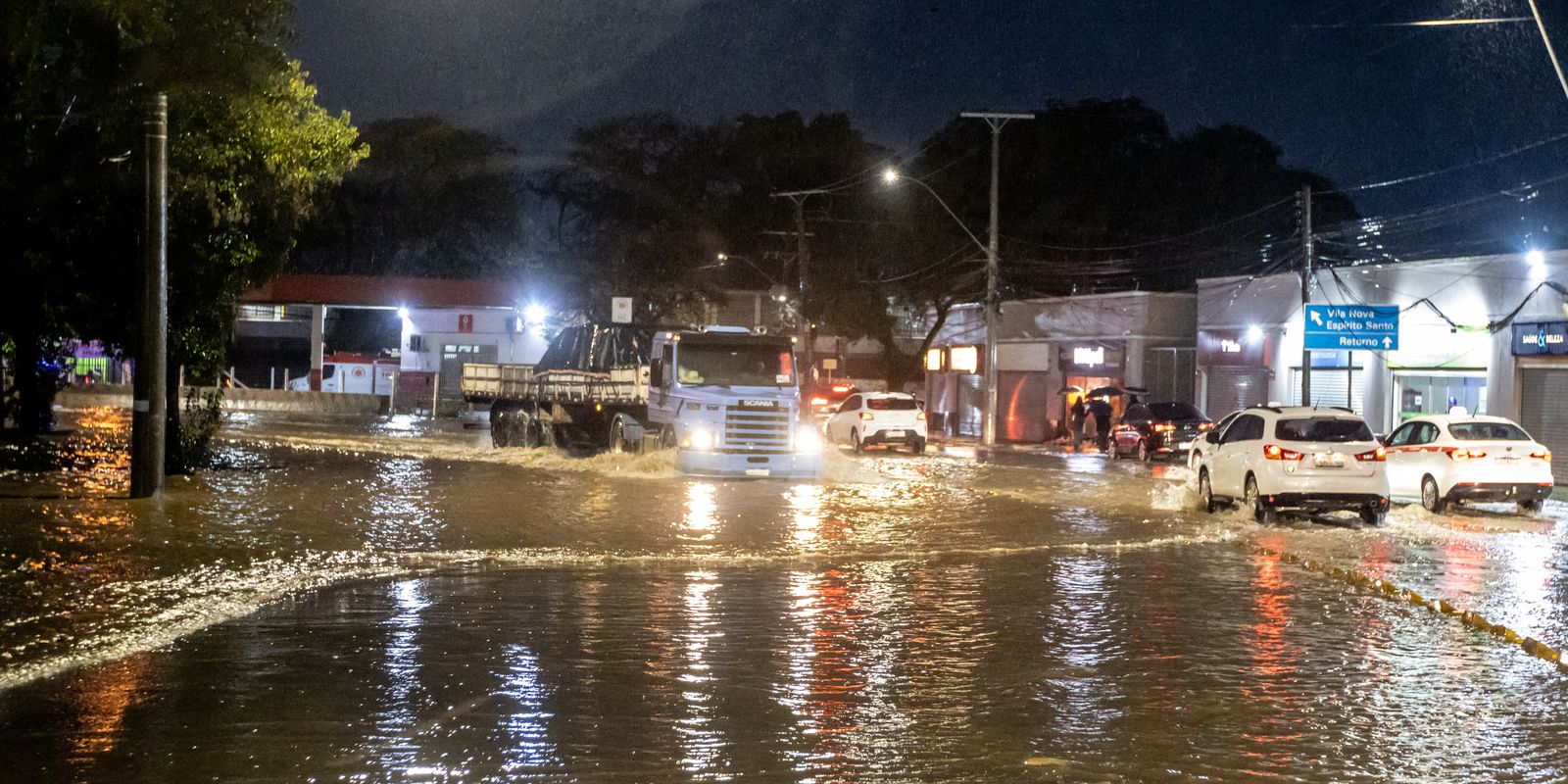 Enchentes no RS causaram prejuízos de R$ 3,32 bilhões ao varejo