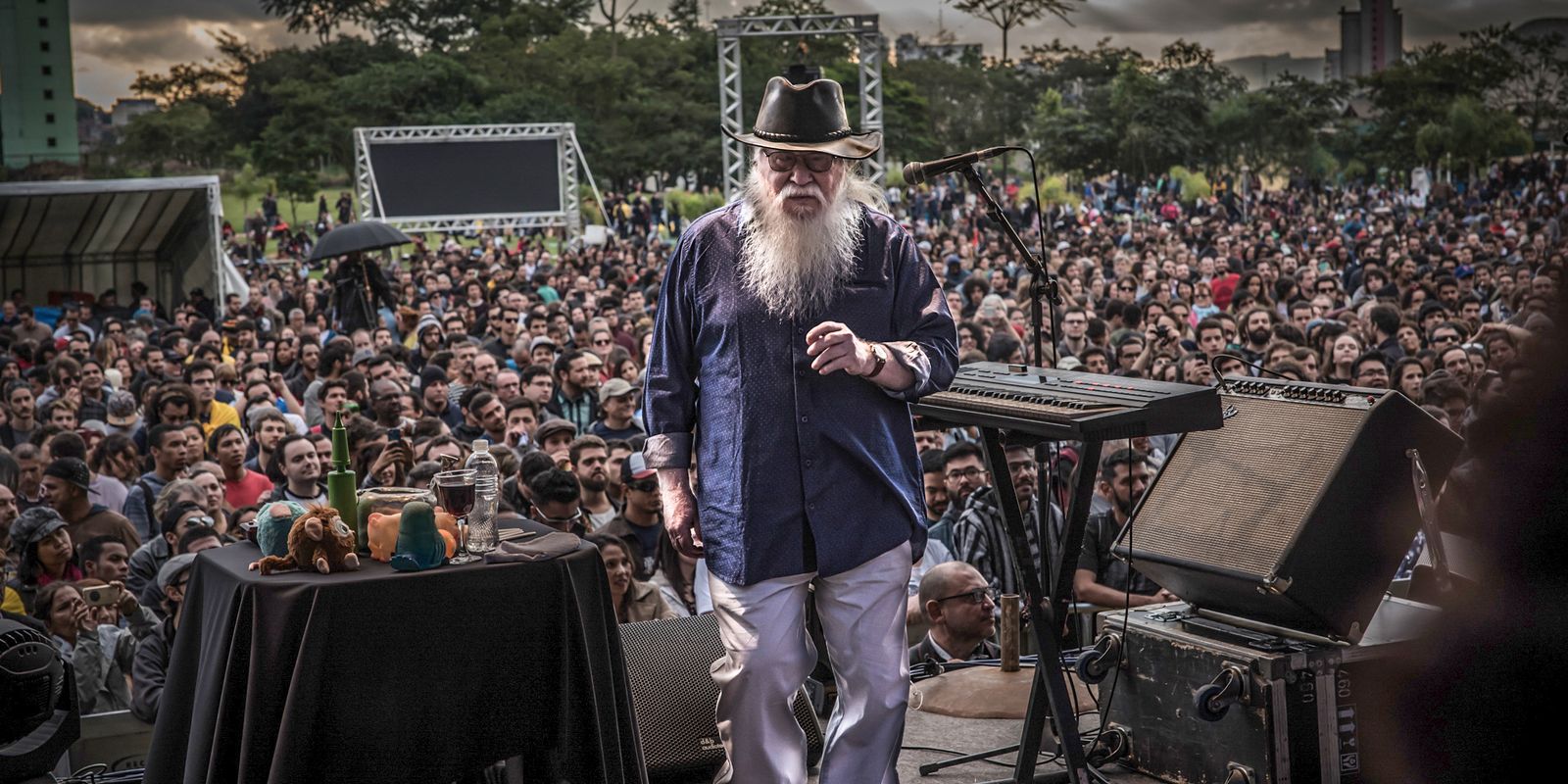 Hermeto Pascoal apresenta em SP obra que une música e artes visuais