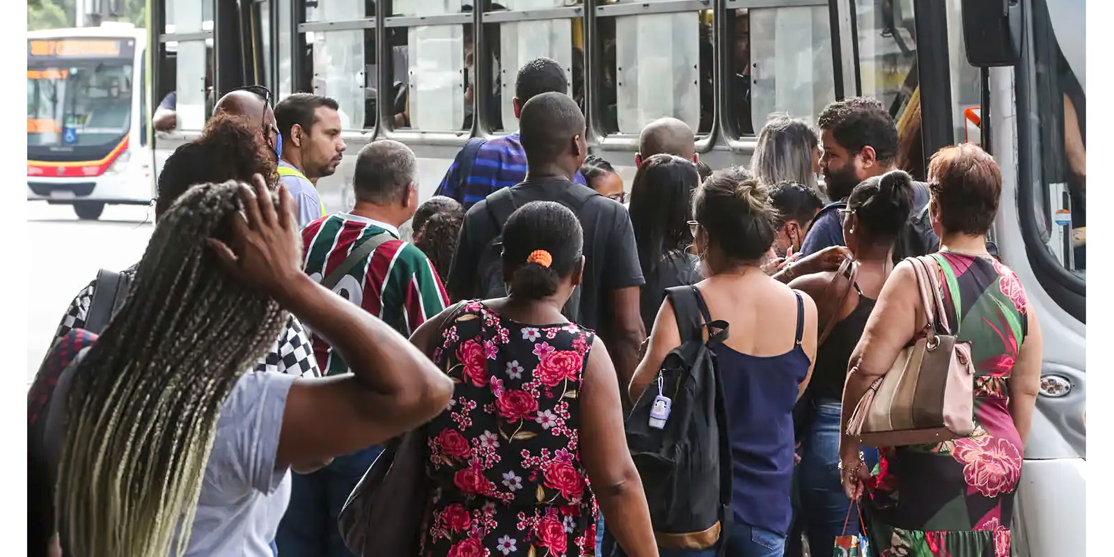 Negros morrem quatro vezes mais de disparo de arma de fogo que brancos