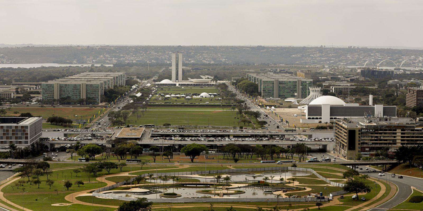 Déficit primário sobe para R$ 61 bi com 13º para aposentados