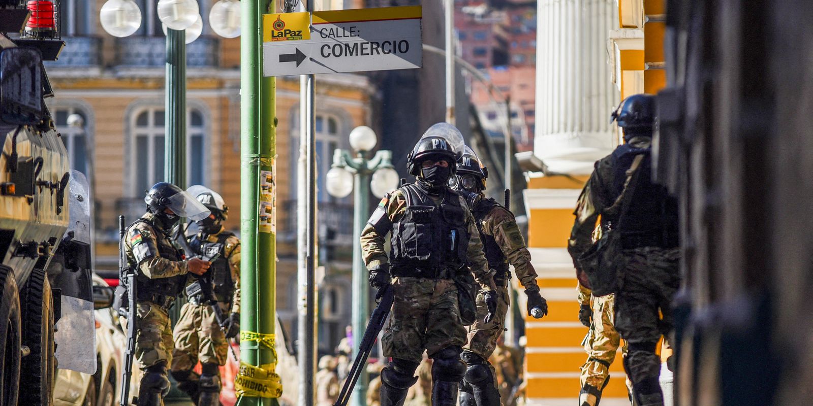 Diante de tentativa de golpe na Bolívia, Arce troca comando militar