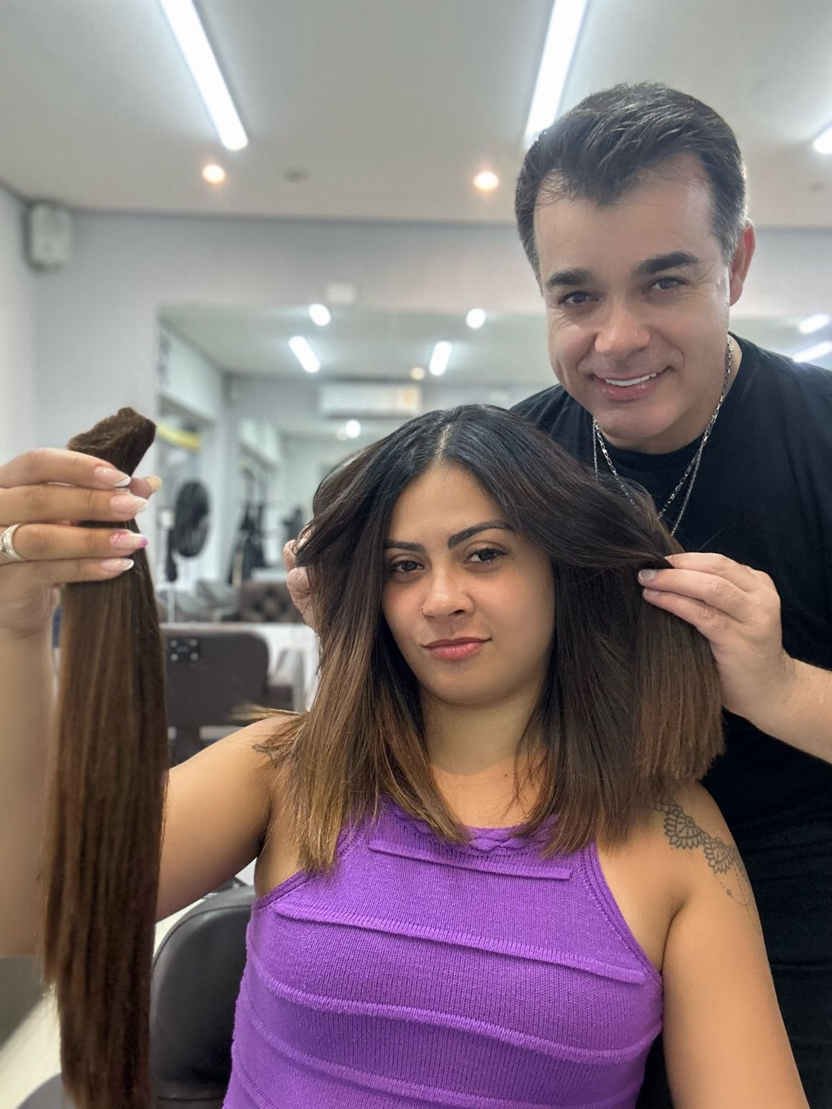 Saiba quais as cores e cortes de cabelo que estão em alta este ano com dicas do especialista e HairStylist Sandro Cunha