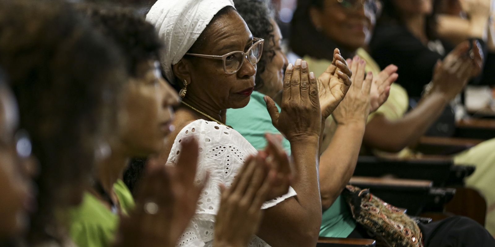 Coalizão de entidades lança campanha por mais negros nos parlamentos