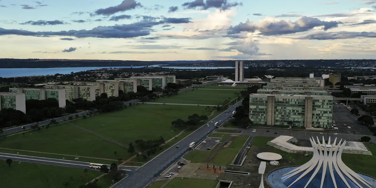 Governo estende prazo para adaptação a regras do teletrabalho