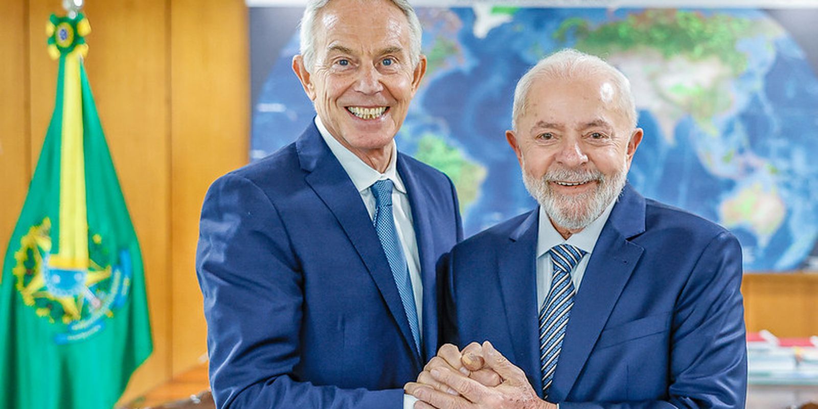 Lula e Tony Blair conversam sobre G20 e combate a extremismo