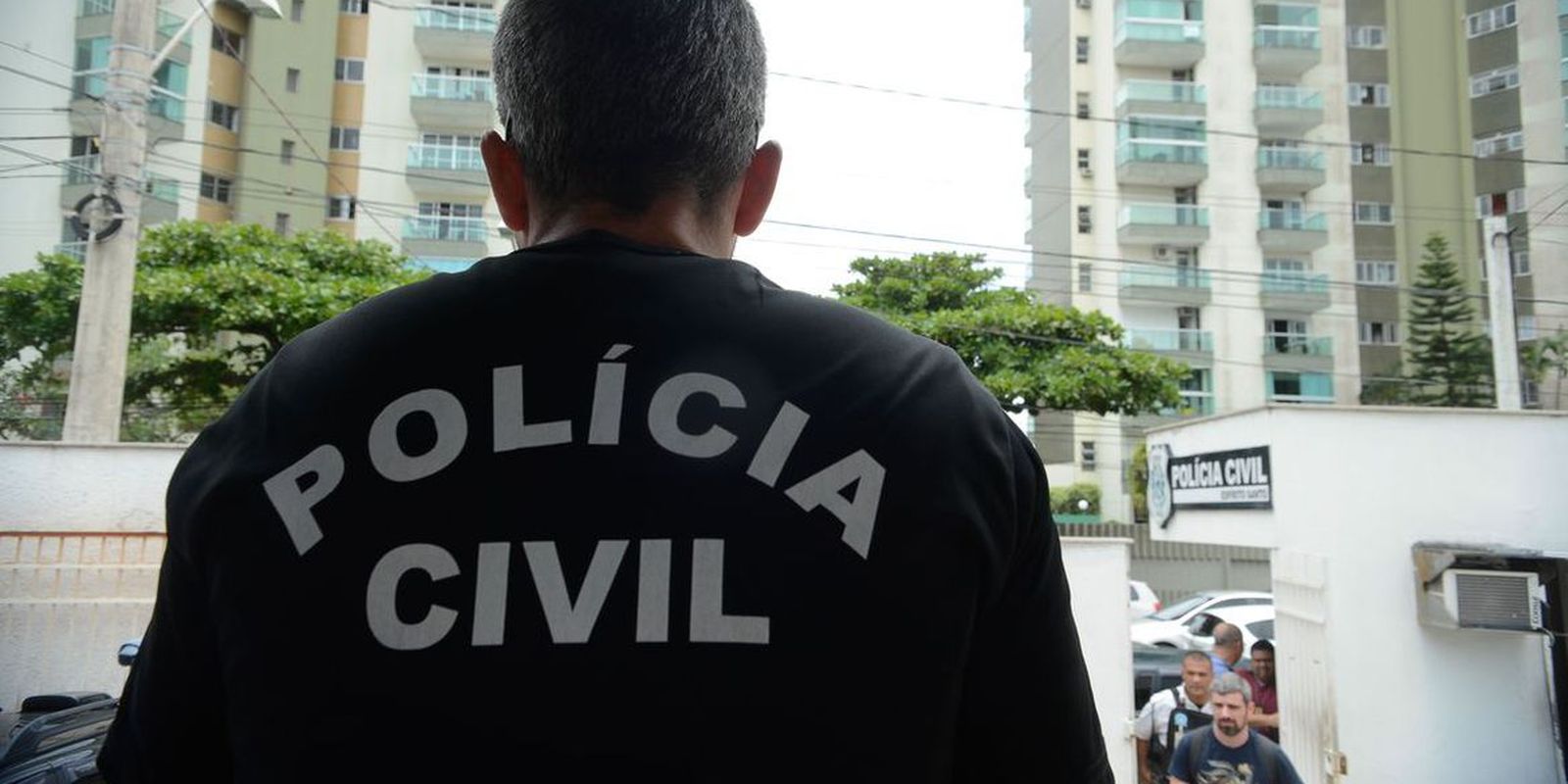 Polícia faz operação contra facções que atuam no RJ e AM