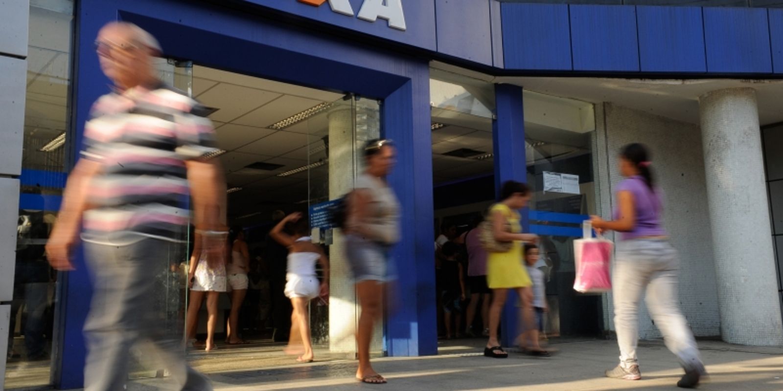 Caixa paga Bolsa Família a beneficiários com NIS de final 3