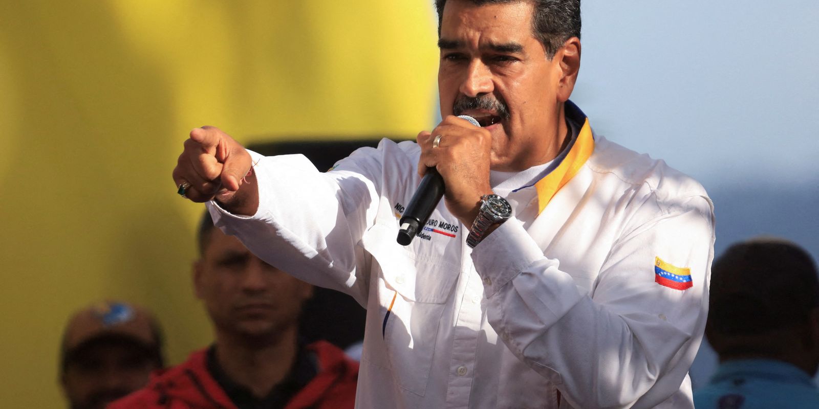 Maduro anuncia bloqueio de 10 dias da rede X por incitar guerra civil