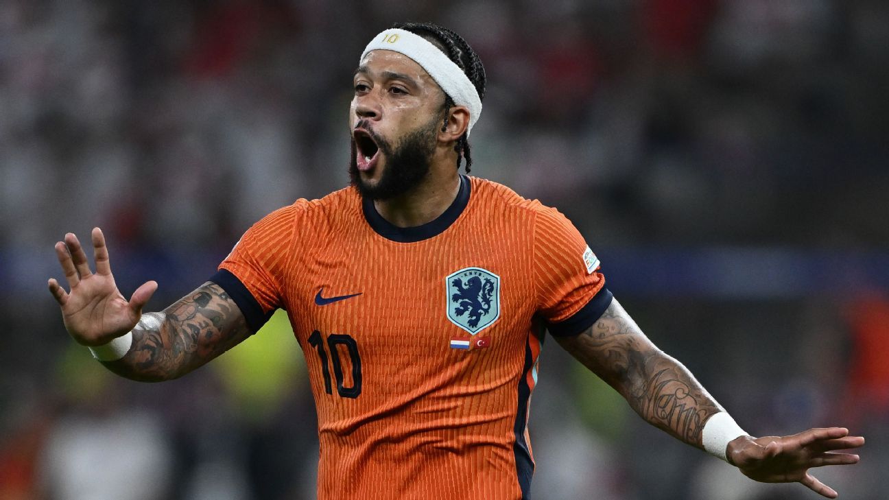 Ex-Corinthians faz alerta sobre Depay: ‘Não vai dar se só jogar a responsabilidade nele…’