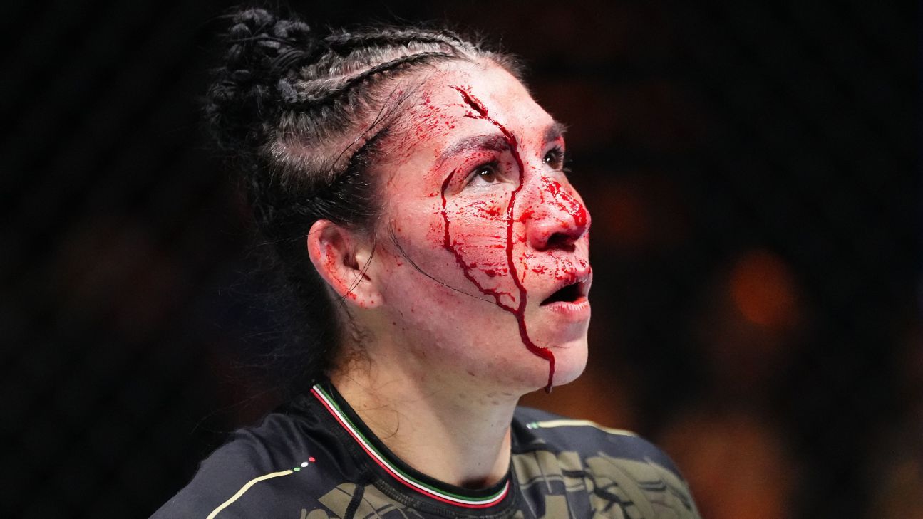 Norma Dumont ‘abre buraco’ no rosto de Irene Aldana e vence em ‘banho de sangue’ no UFC na Esfera