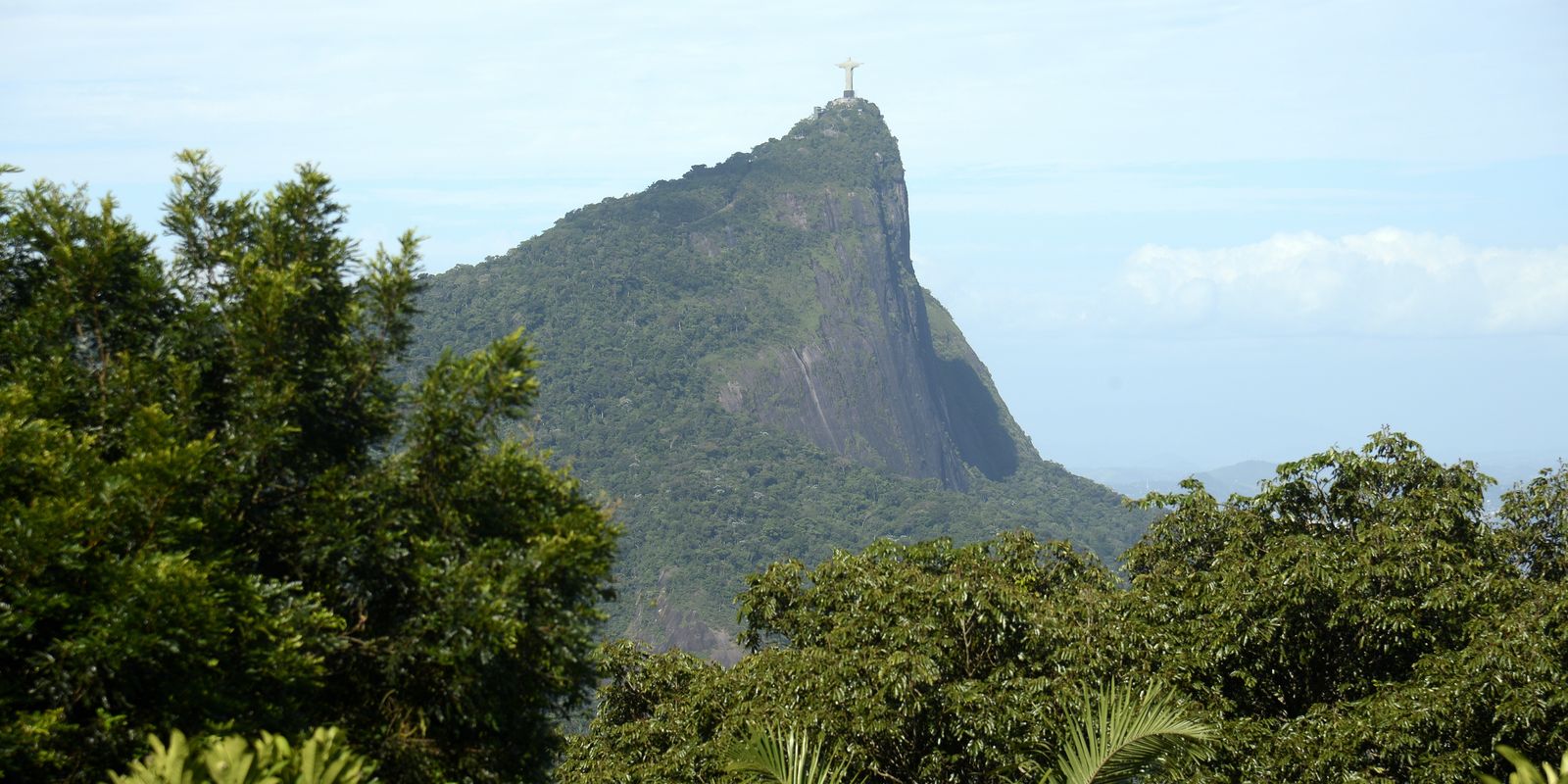 Parques do RJ são fechados à visitação por causa dos incêndios