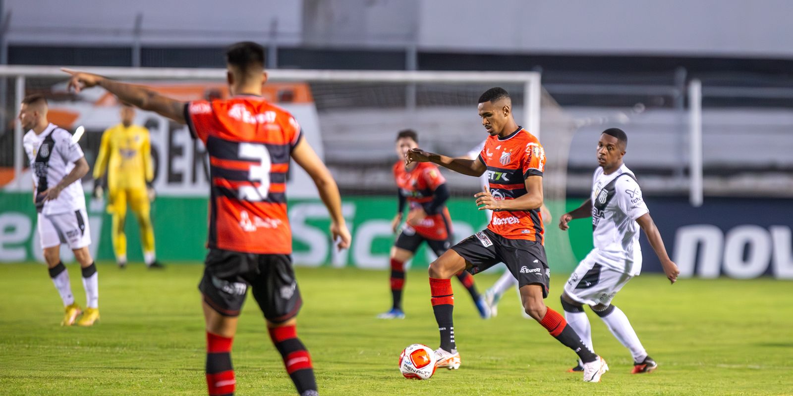 Série B: Ponte Preta e Ituano jogam para fugir do Z4 da competição