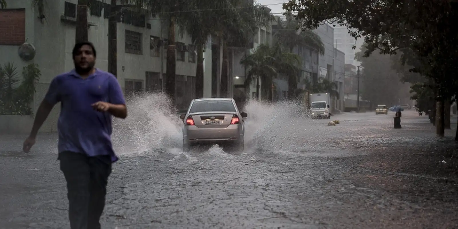 Cidade de São Paulo está em estado de atenção para alagamentos