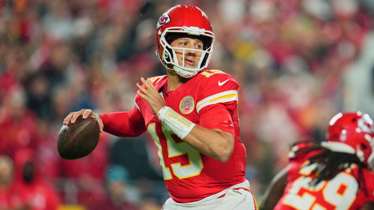 Mahomes comanda vitória na prorrogação dos Chiefs sobre os Buccaneers