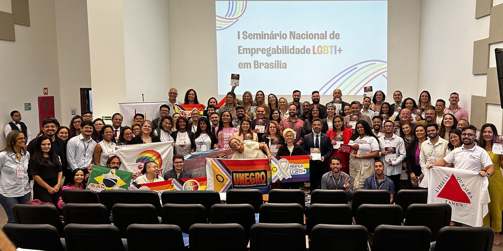 Manual oferece ferramentas para aumentar empregabilidade LGBT