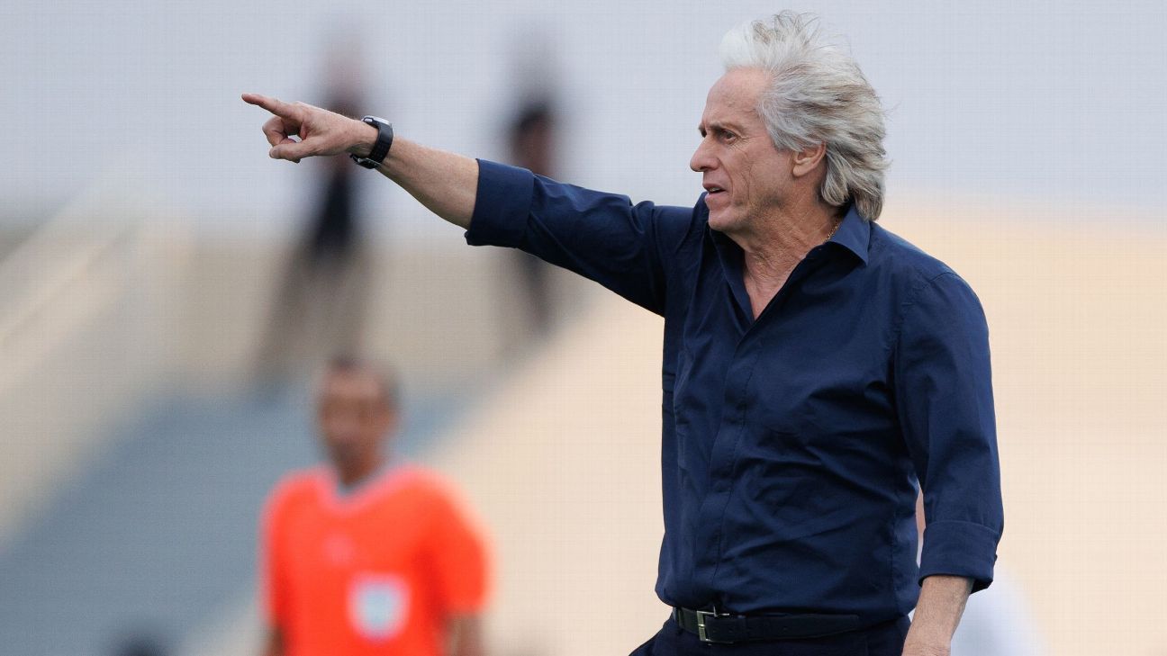 Jorge Jesus escolhe jogador e técnico favoritos no Brasil