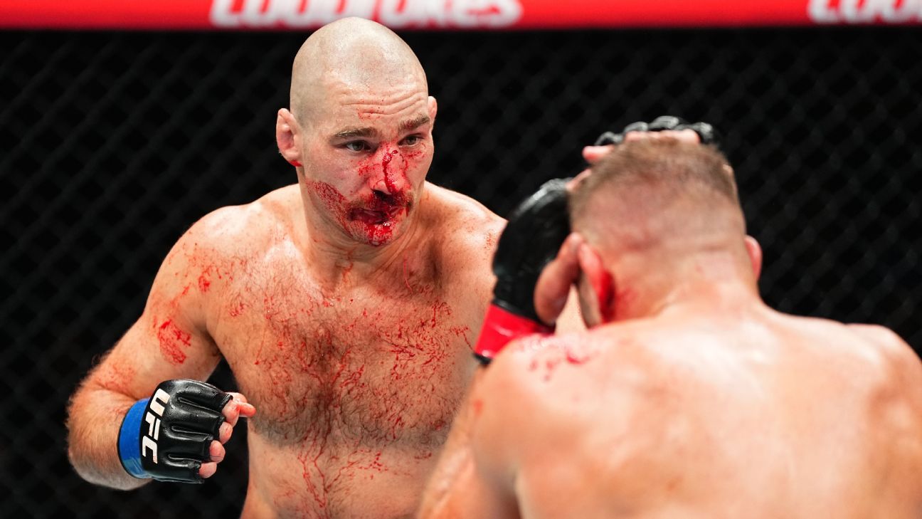 Du Plessis quebra nariz de Strickland e mantém cinturão do UFC
