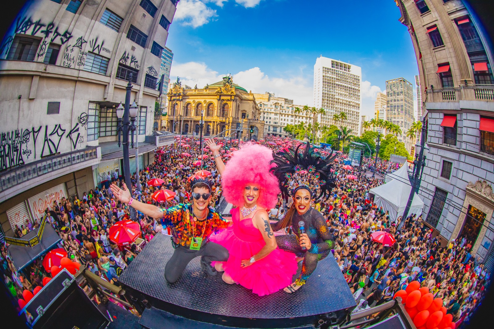 Bloco Minhoqueens confirma desfile no Carnaval 2025 e promete uma festa inesquecível com o tema “Zero Discriminação”