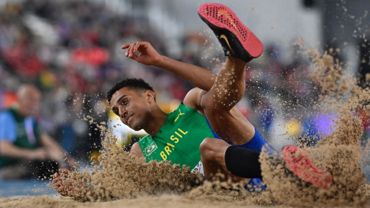 Almir dos Santos conquista bronze no salto triplo do Mundial Indoor de Atletismo
