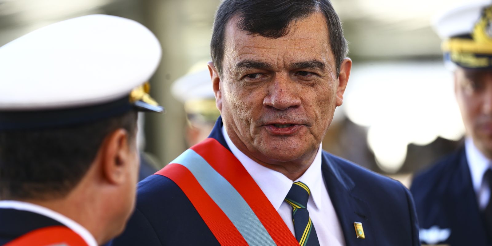 Defesa de ex-ministro da Defesa nega participação em trama golpista