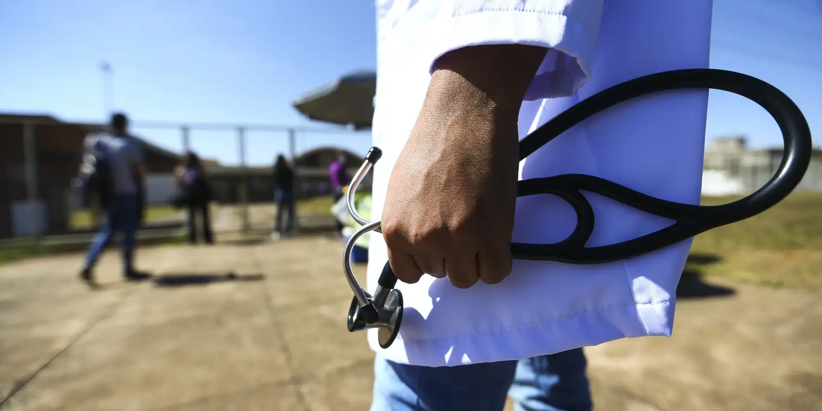 Apenas seis cursos de medicina têm nota máxima no Enade