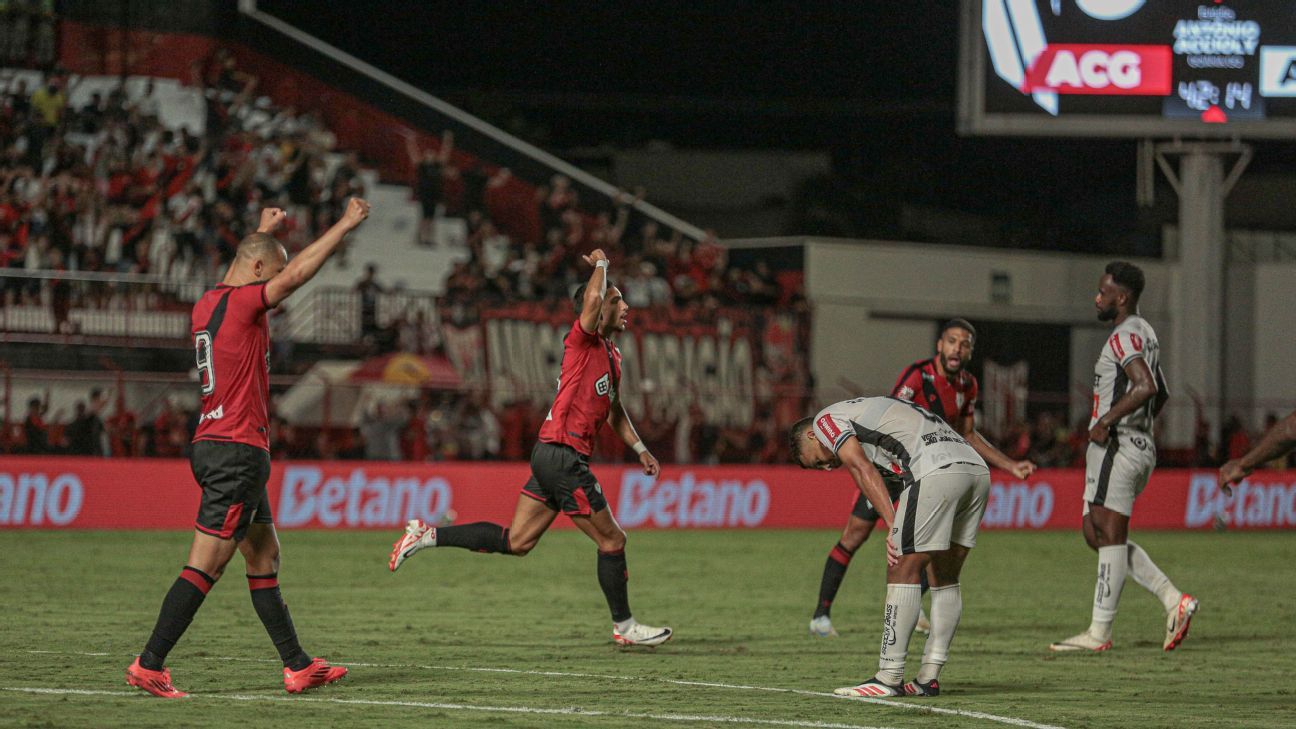 Atlético-GO vira sobre o Athletic na estreia da Série B