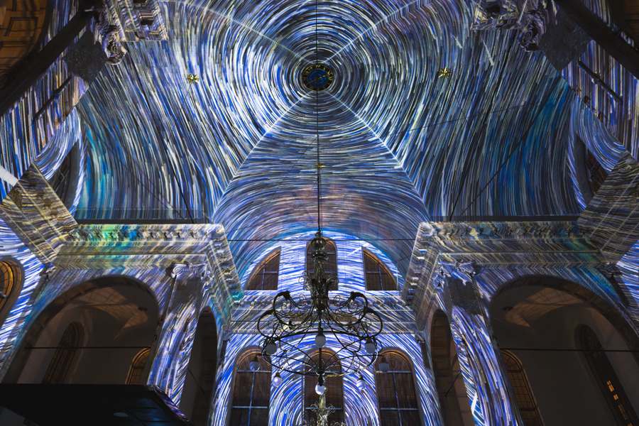 “Gênesis” estreia em São Paulo com espetáculo imersivo de luzes e sons