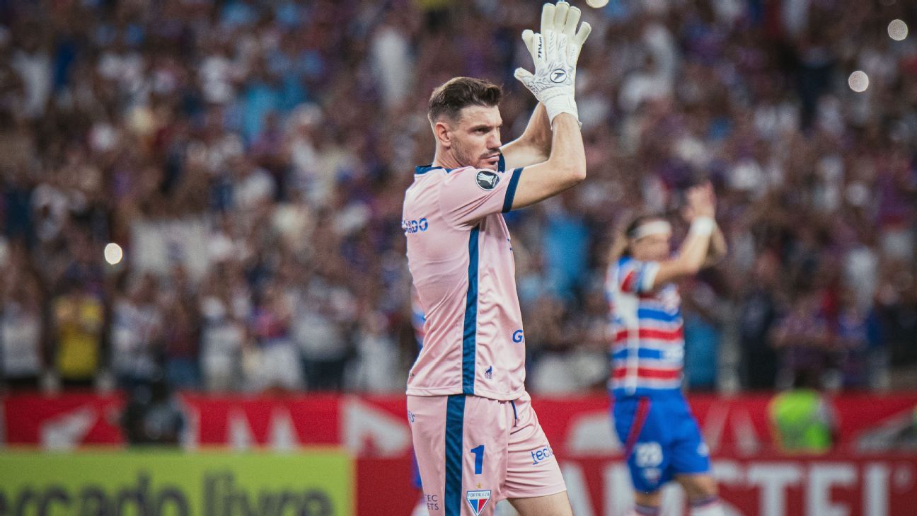 Goleiro do Fortaleza entra em top 10 mundial com Courtois e Donnarumma