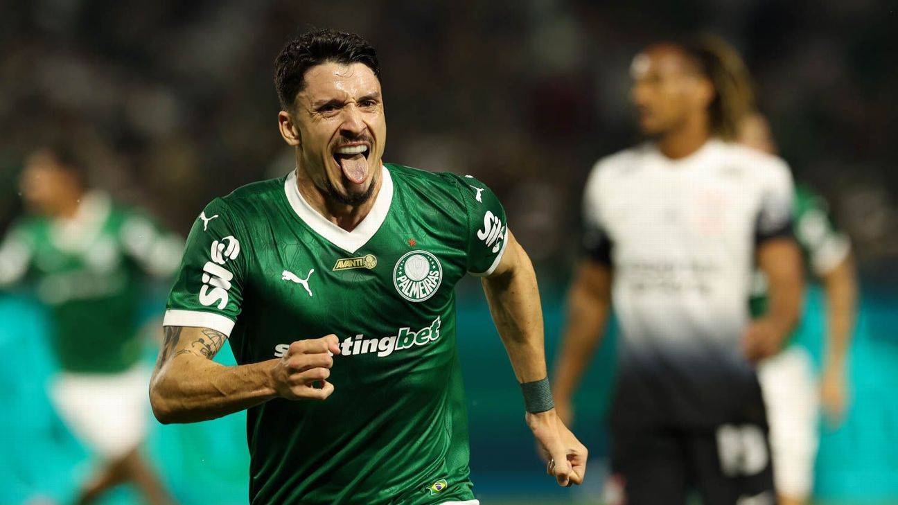 Palmeiras vence Corinthians e dorme na liderança do Brasileirão