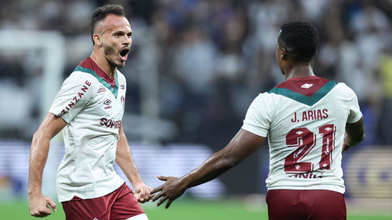 Renê faz golaço, Fluminense vence Corinthians e embala com Renato Gaúcho