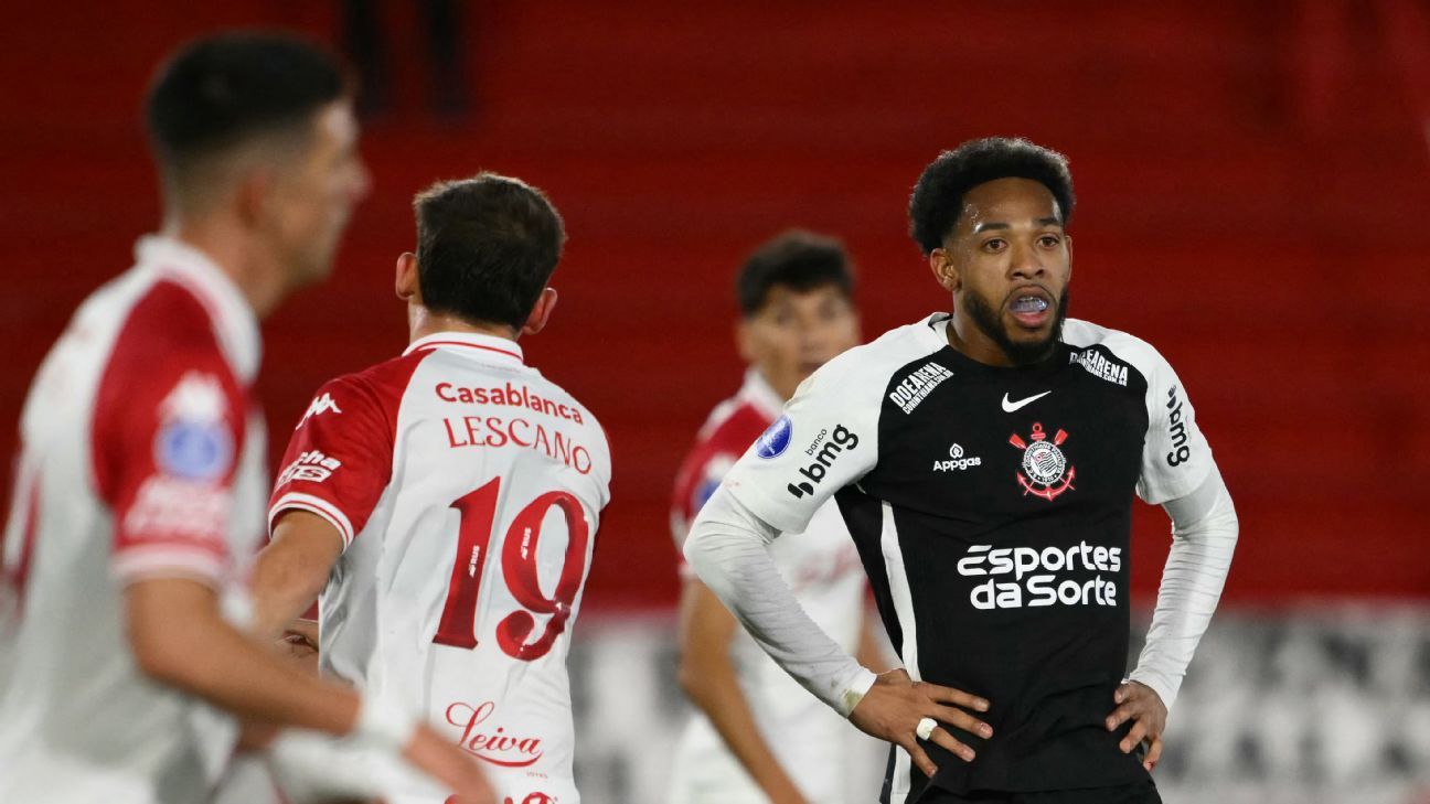 Corinthians perde do Huracán e dá adeus à Sul-Americana após gol do América de Cali