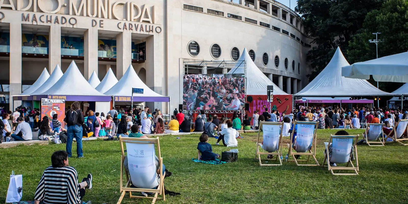 Feira do Livro SP: 40 anos da redemocratização é tema deste ano