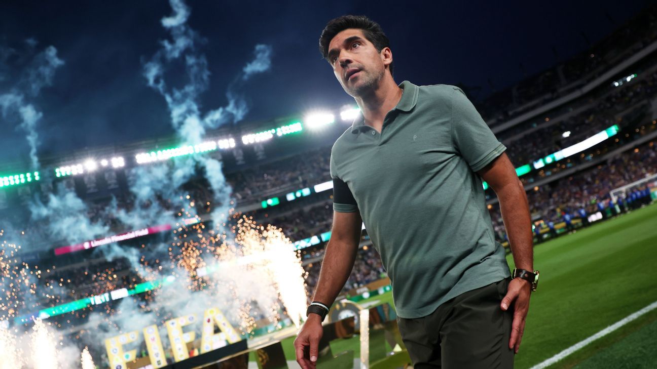 Palmeiras e Fla vão ganhar tudo? Abel ironiza previsões da imprensa