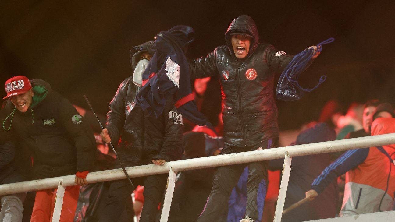 Independiente x La U é cancelado pela Conmebol após briga generalizada