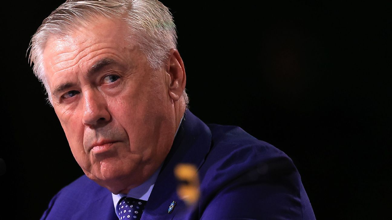 No radar da seleção? Site revela encontro de Ancelotti com atacante do Flamengo