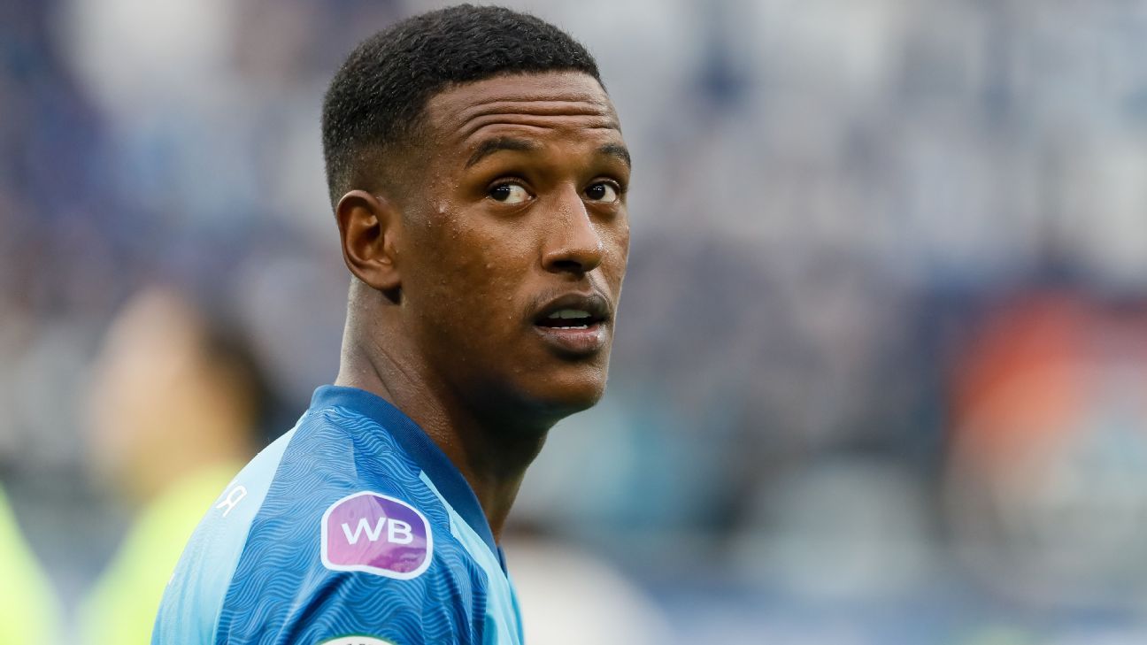 Vasco tem acordo com Zenit e fica próximo de anunciar Robert Renan