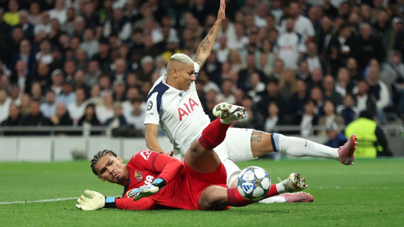 Goleiro brasileiro faz gol contra bizarro e Tottenham vence Villarreal