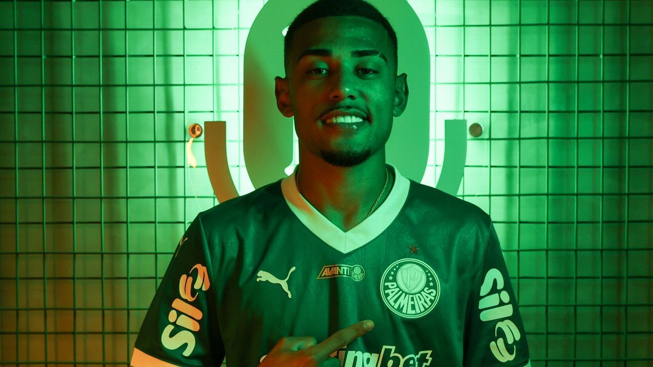 Zenit adia negociação com Palmeiras e vai avançar por Riquelme para janeiro