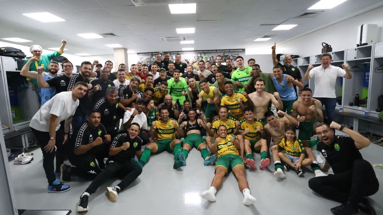 De Diniz à Libertadores: quem é o ex-auxiliar que recolocou Cuiabá na briga