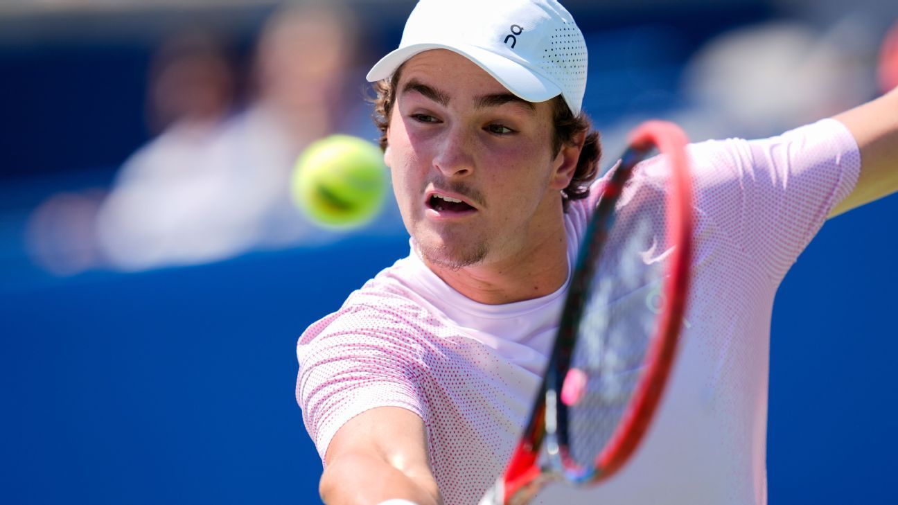 João Fonseca ao vivo: onde assistir e horário do jogo contra Denis Shapovalov no ATP 500 da Basileia