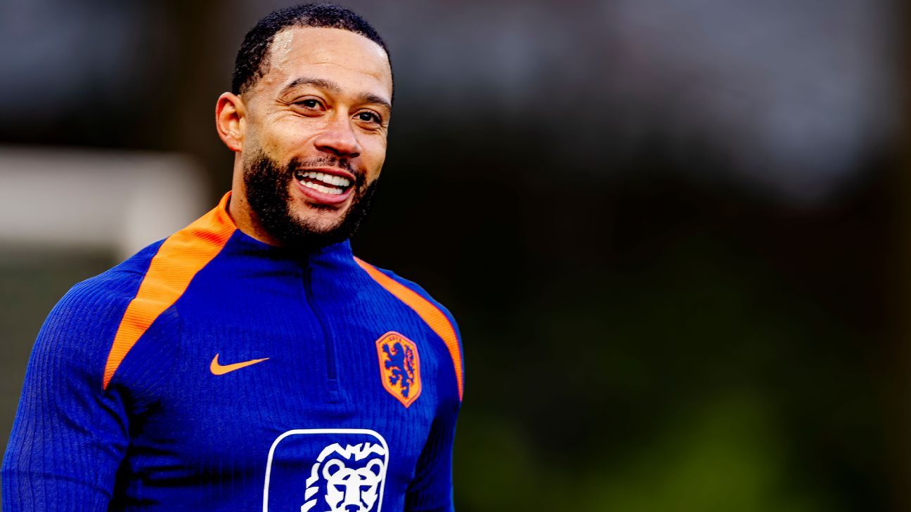 Koeman confirma Memphis Depay titular em Holanda x Finlândia e crava: ‘É nosso cobrador de pênaltis’