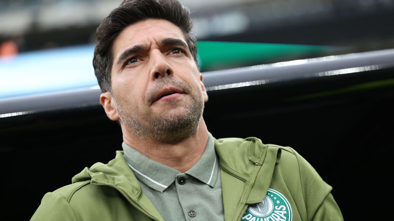 Por que Abel e Palmeiras, com contrato na mesa há meses, ainda não fecharam renovação? Entenda o cenário