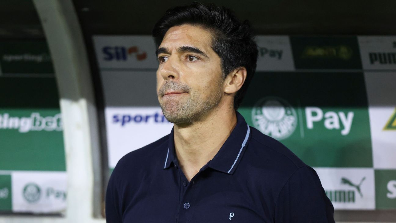 Recado ao Flamengo? Abel detona acusações sobre Palmeiras ser beneficiado pela arbitragem: ‘Narrativa hipócrita’