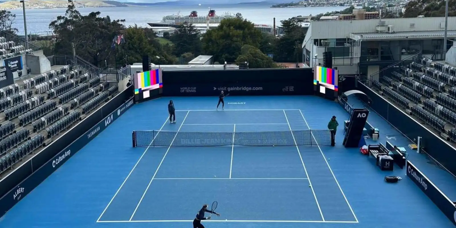 Brasil faz 1º treino para estreia nos playoffs da Billie Jean King Cup