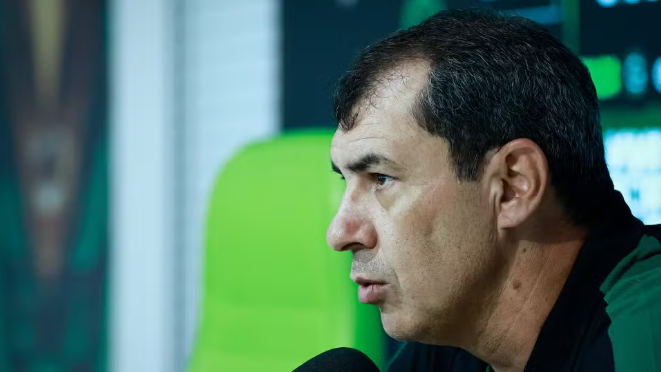 O semestre do terror que Carille vive em meio a sonho por acesso no Goiás
