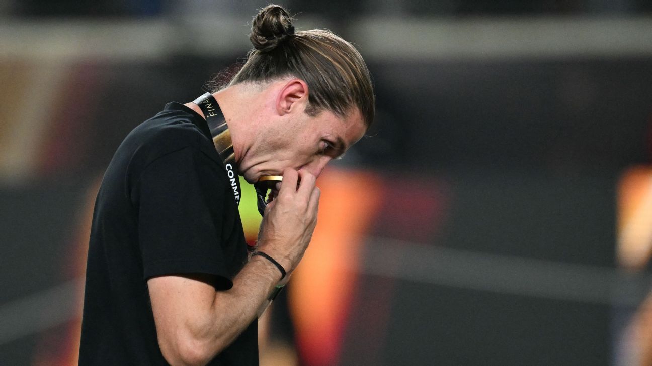 Filipe Luís encanta Europa com Flamengo, mas obstáculo ainda o afasta de treinar no continente