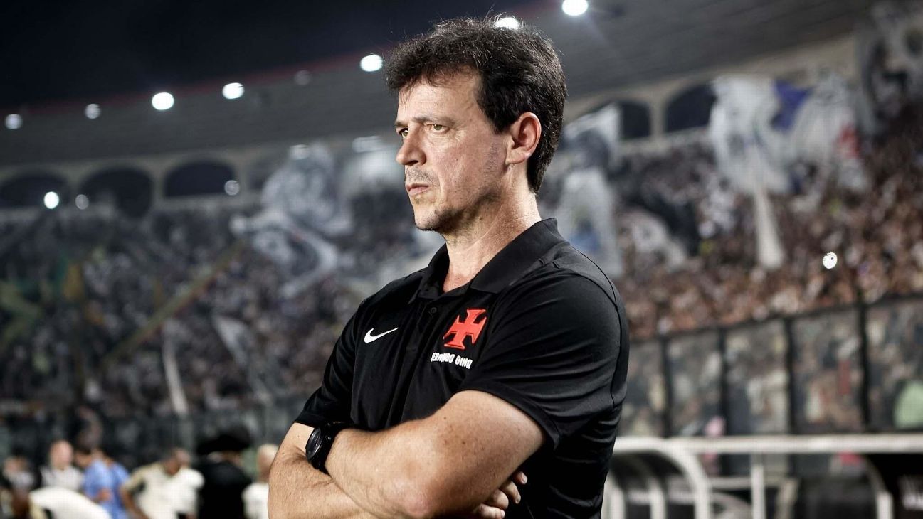 Diniz se irrita com pergunta de repórter sobre derrota do Vasco: ‘Você está ganhando hoje, comemora…’
