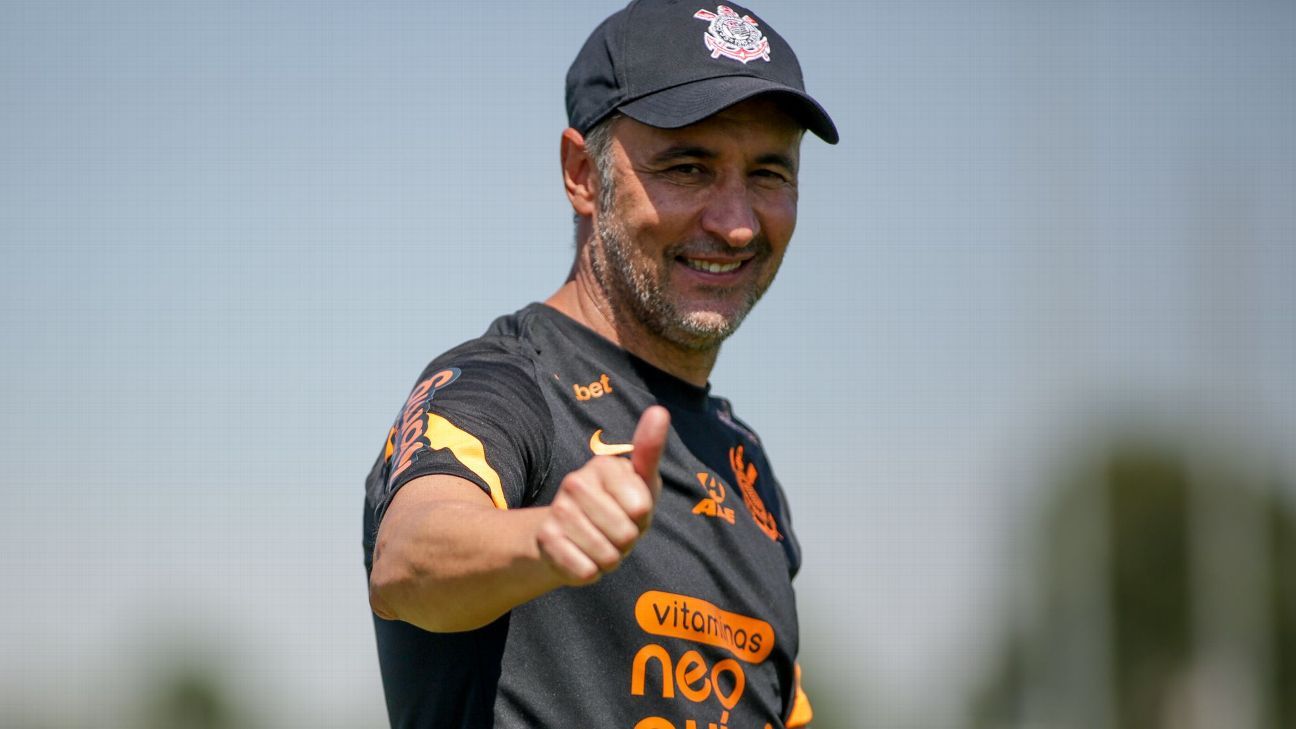 Corinthians fez acordo de R$ 5 milhões com Vitor Pereira para encerrar briga na Justiça