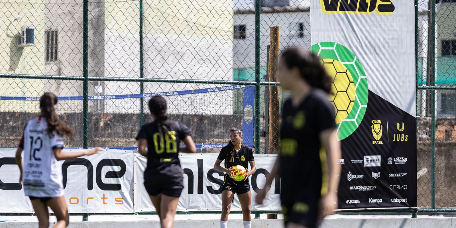 Maior competição de futebol universitário começa em capital nordestina