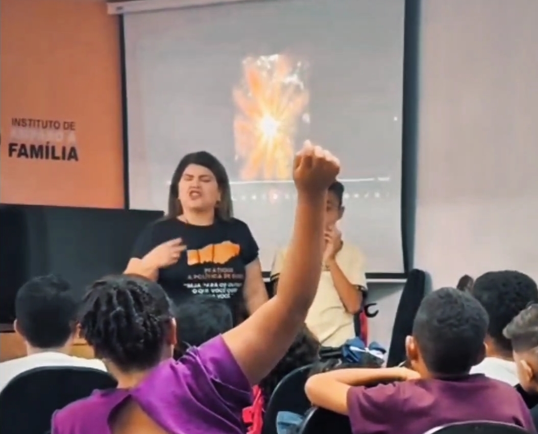 Criança de 12 anos diz querer ser presidente para combater fome e desigualdade e reacende debate sobre papel da educação no Brasil